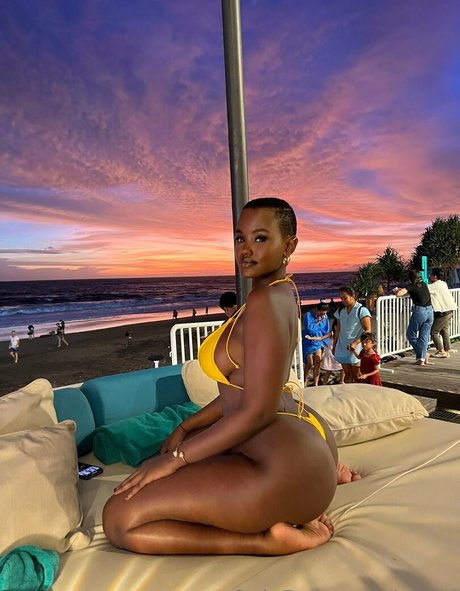 Isimbi star exclusive picture