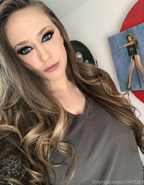 kagneylinn xxx actress galleries