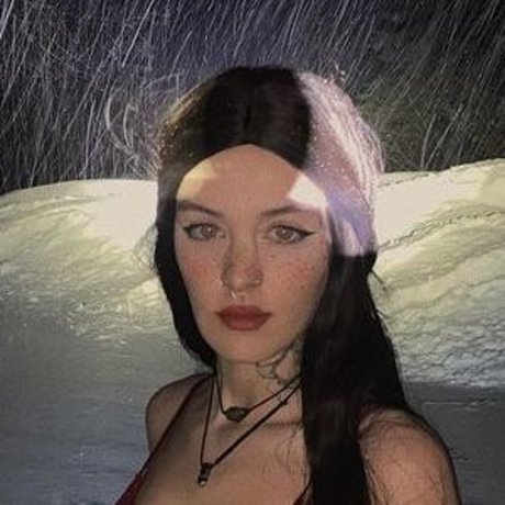 Sleepingbeauty23 nudes actress gallery