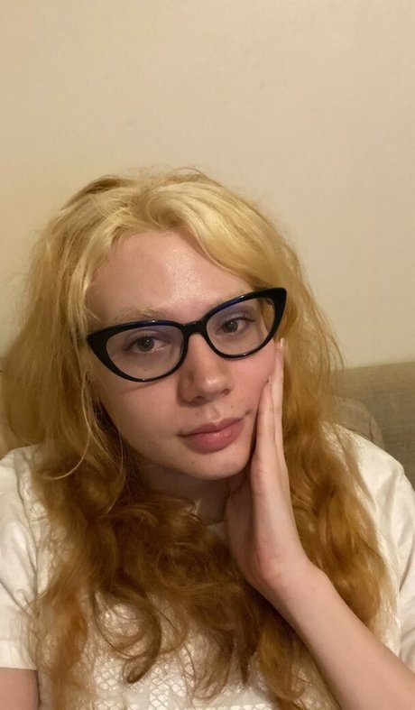 roseyule pretty pornstar pics