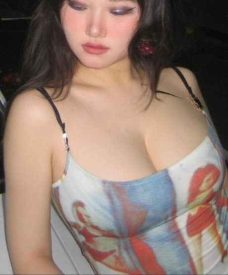 Vicki Mranrr porn model photo