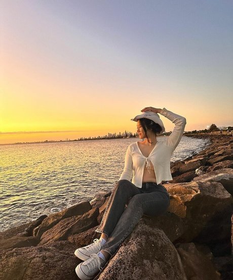 Vicki Mranrr porn model pic