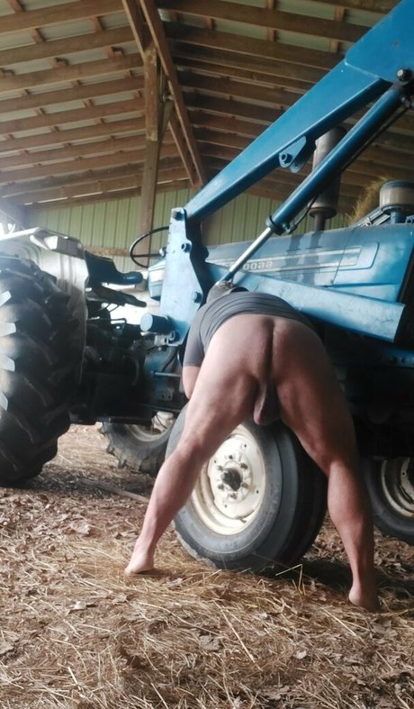 chadillac42 naked pornstar gallery