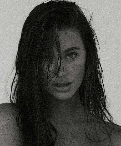 Sarah Waddles model naked gallery