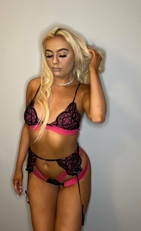 miaadamz19 model xxx archive