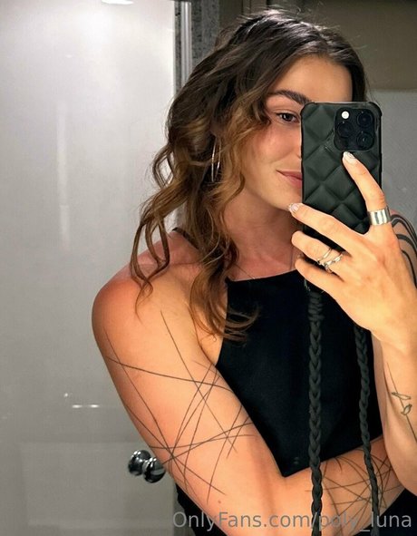 poly luna xxx model pic