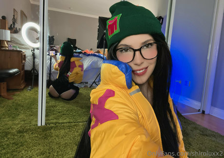 shiroluxx2 model pornographic img