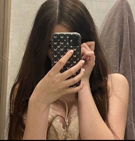 whylollycry beautiful model images