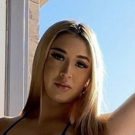 Daisy Tapia naked pornstar images