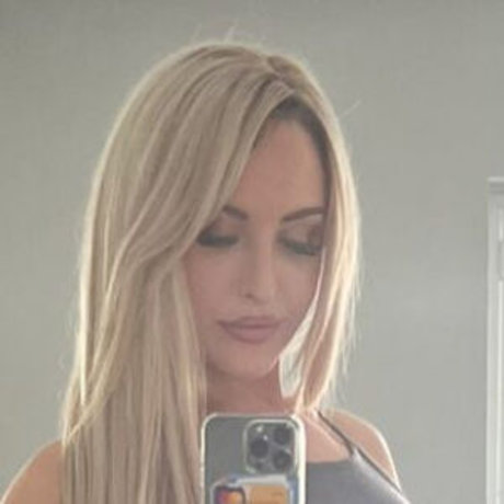 Emma Louise Jones model porn images