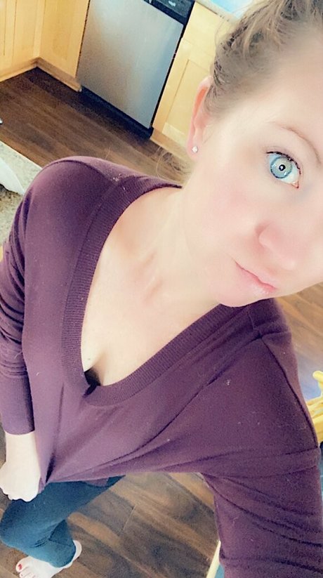 nevamore model sex pics