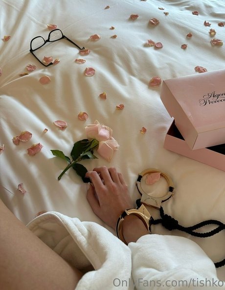 Tisshko model free galleries