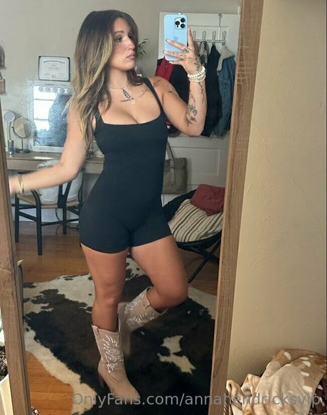 annahendricksvip porn model picture