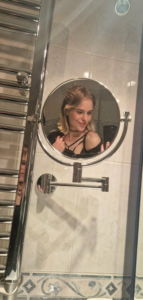 emmachloee model nice img