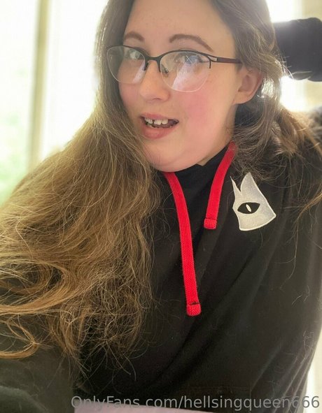 hellsingqueen666 nudes model gallery