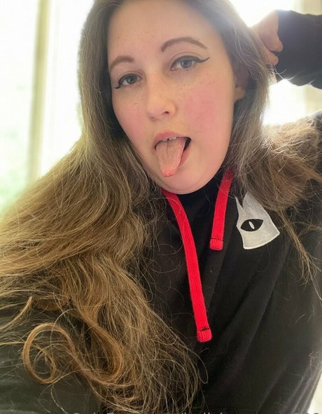 hellsingqueen666 pornstar pretty pics