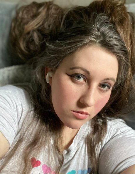 hellsingqueen666 hd pornstar photo