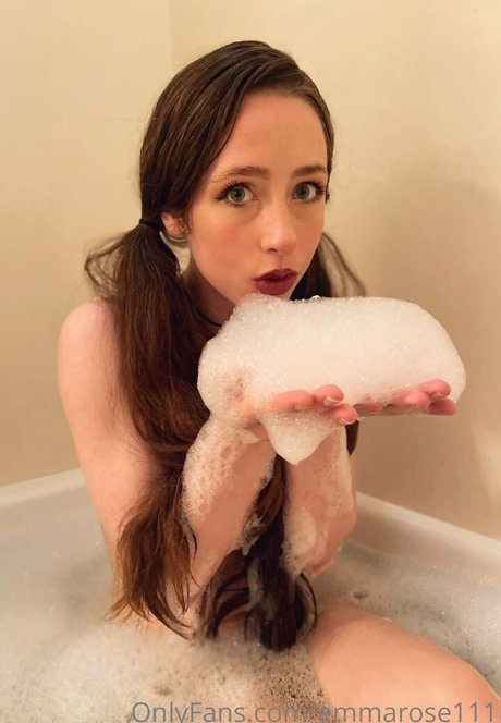 ofchloerose exclusive model pictures