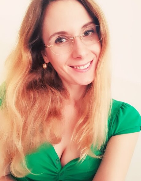 ellyedelweiss xxx pornstar galleries