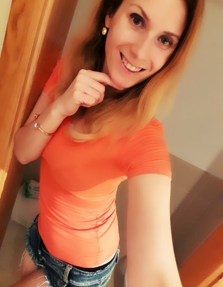 ellyedelweiss star naked archive