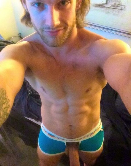 taytehanson model best photo