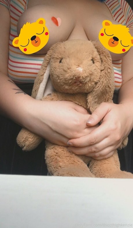 thiccthighkenzie pornstar sexy galleries