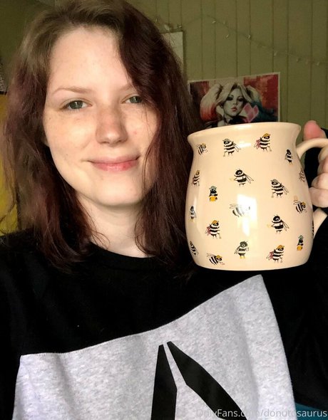 donutosaurus sexy actress gallery