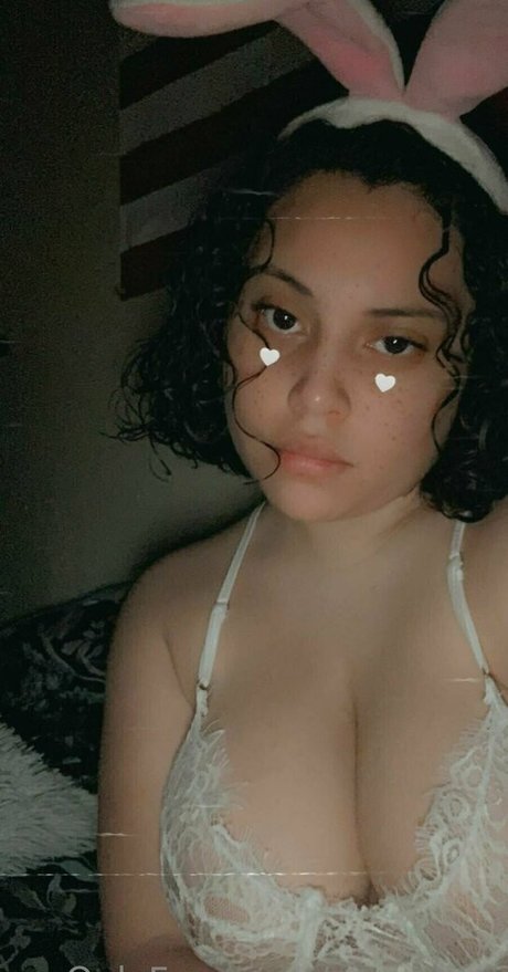 uwugucci free pornstar photo