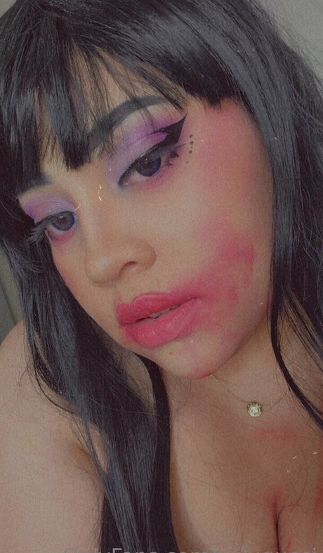 uwugucci adult star image