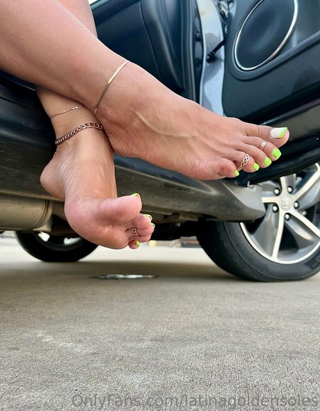 latinagoldensoles pornstar nudes picture