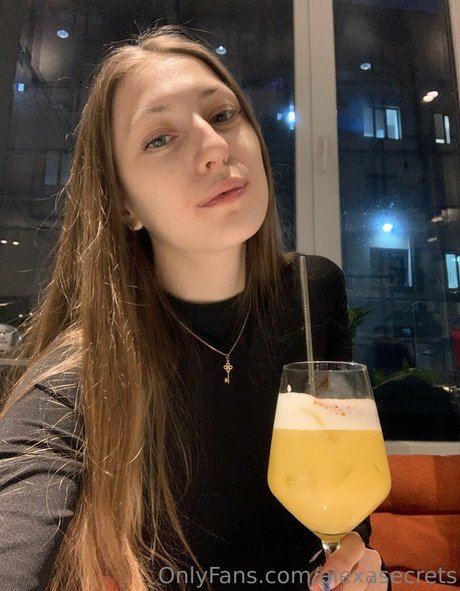 alexasecrets naked model pics