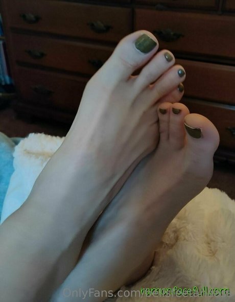 bellsfeetandass xxx actress pictures