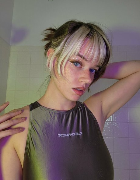 pasteljellies erotic actress pics