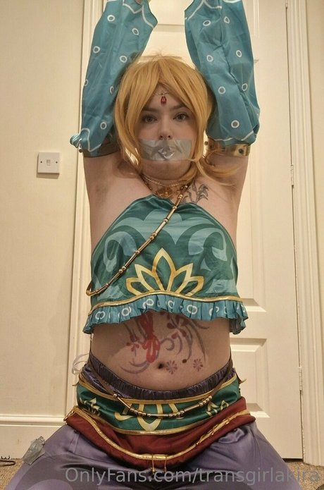 transgirlakira sex actress image