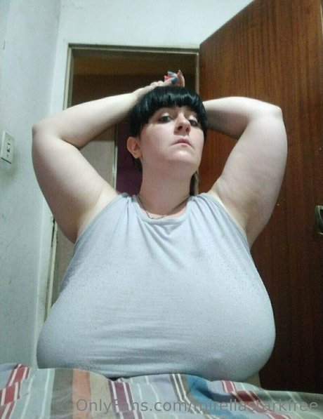 mirellastarkfree sex model photos