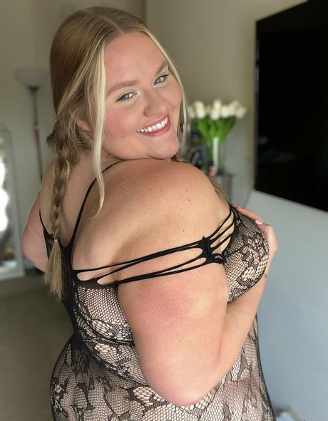 fatavapiee nudes actress photo