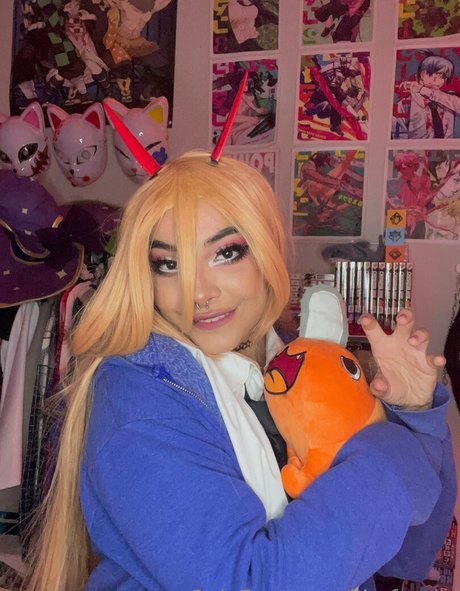 kimfreaks pretty pornstar img