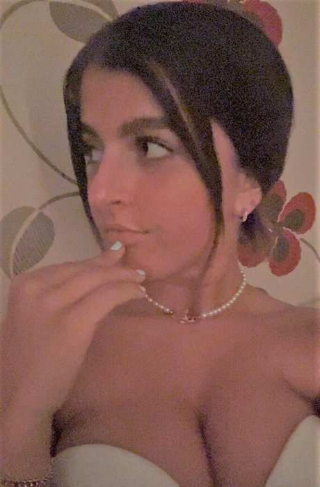 Izzy Taffs hot model photos