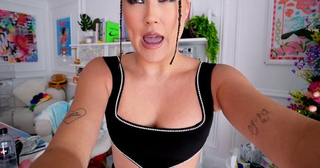 LaurDIY nice actress gallery