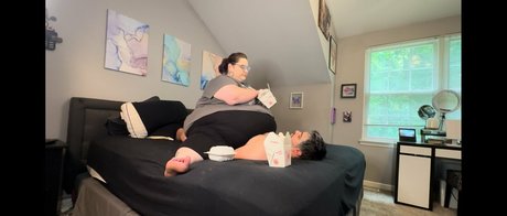 celiabbwfree naked star archive