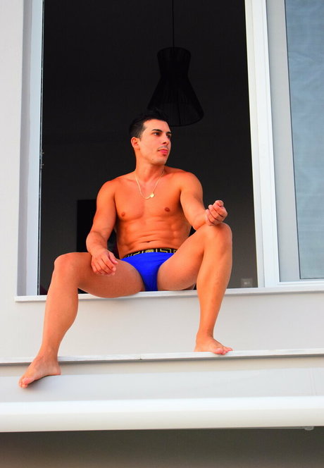 alexandrosr nude actress photos