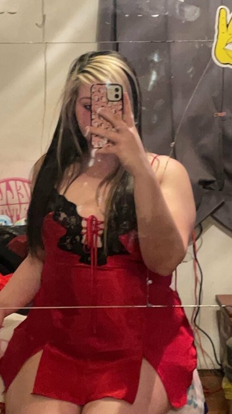 fakenips naked model pics