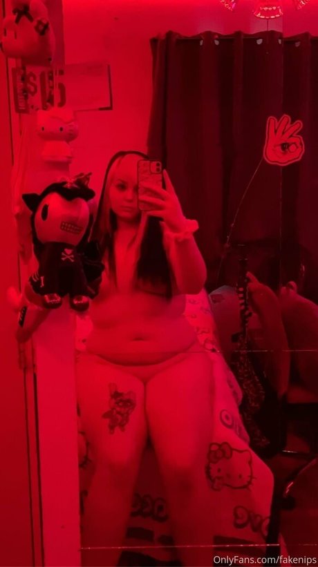 fakenips pornstar beautiful img