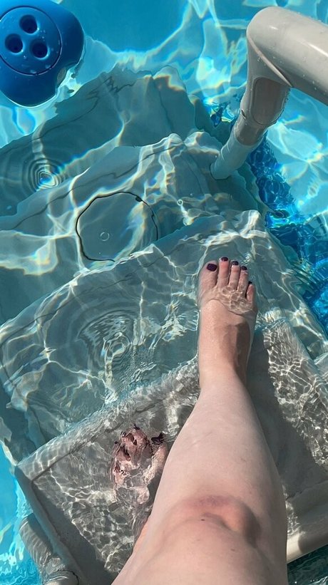 fakenips model beautiful picture