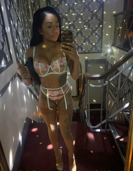 kikiluxxxe nice model archive