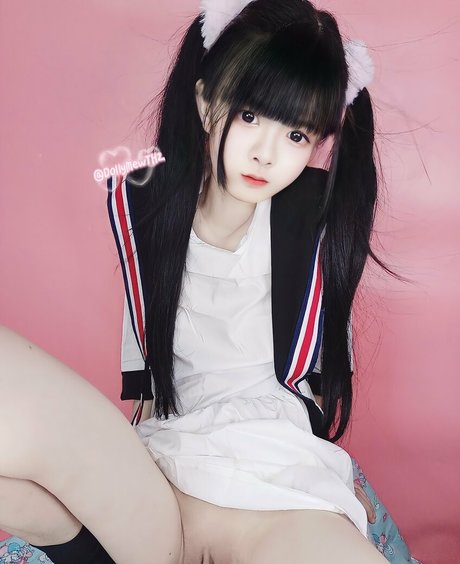 DollyMewTH star free photo