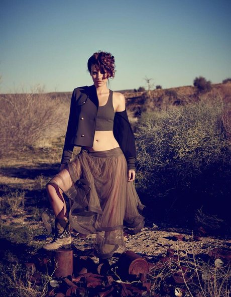 Lauren Cohan sexy star picture