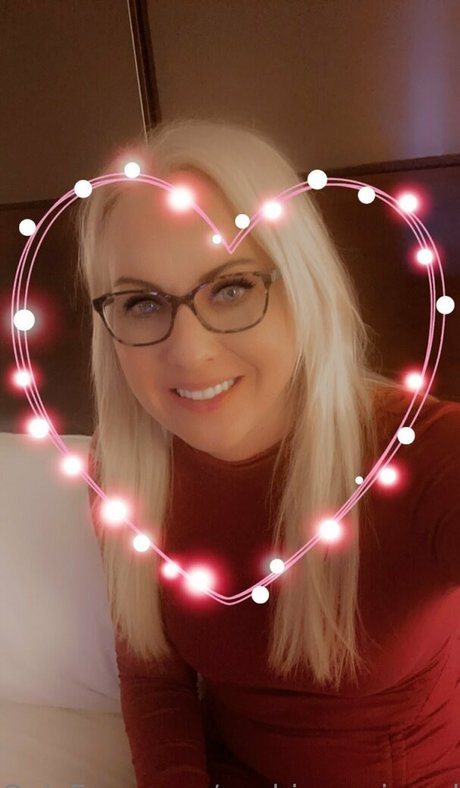 sophiaroseisreal hd pornstar pics