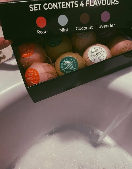 daisy l pornstar erotic image