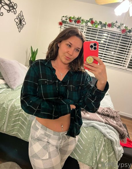 courtneylynnfree star art photo